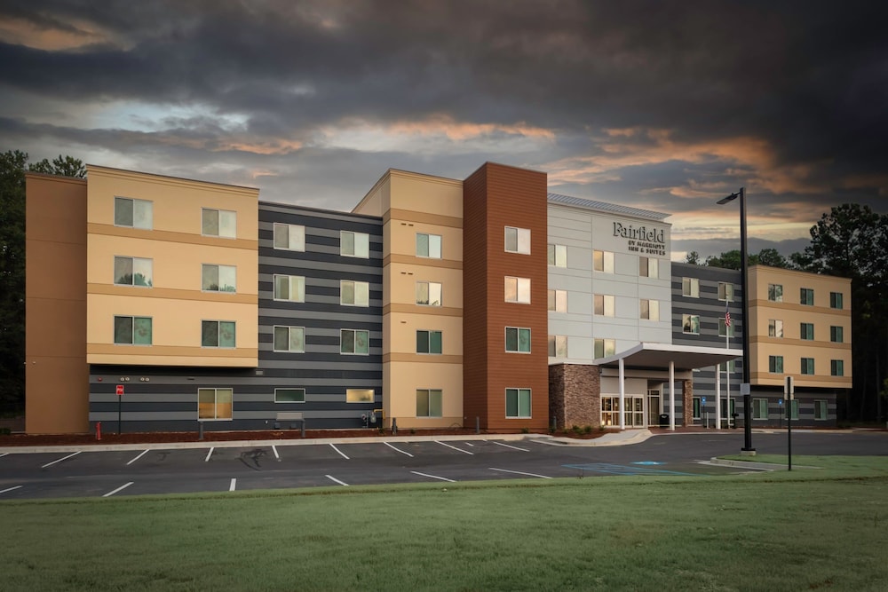 Fairfield Inn & Suites by Marriott Atlanta Marietta 1/18