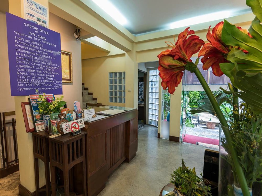 Sourire at Rattanakosin Island 6/47