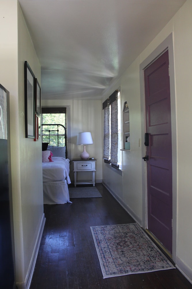 Frio Springs Lodges 18/50