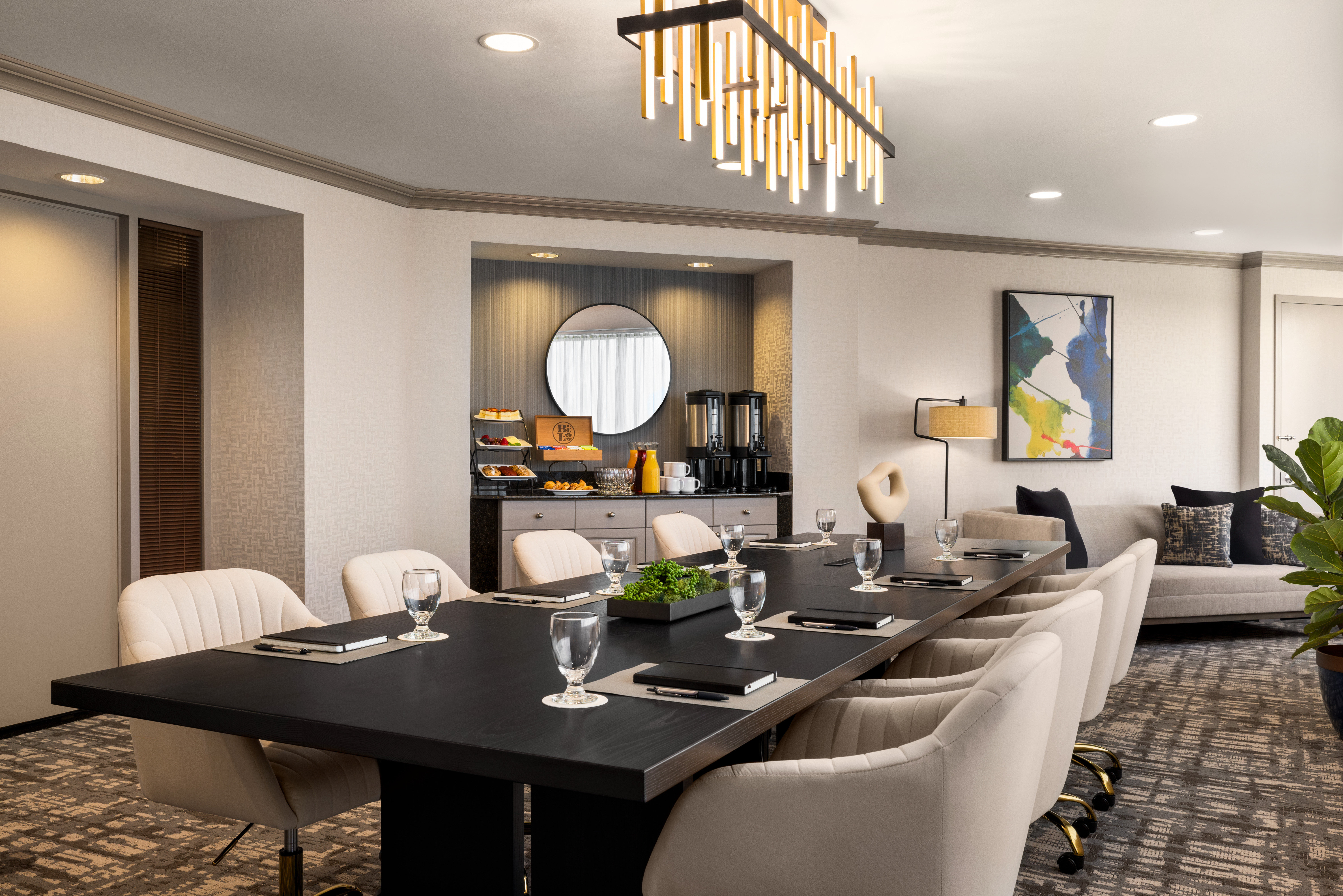 Crowne Plaza Edison 36/51