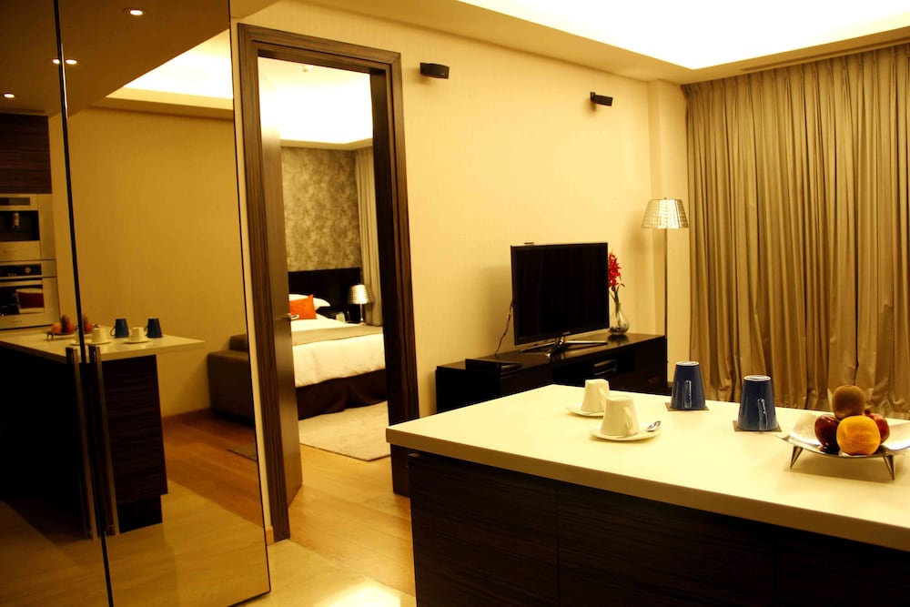 IIDL Suites 30/39
