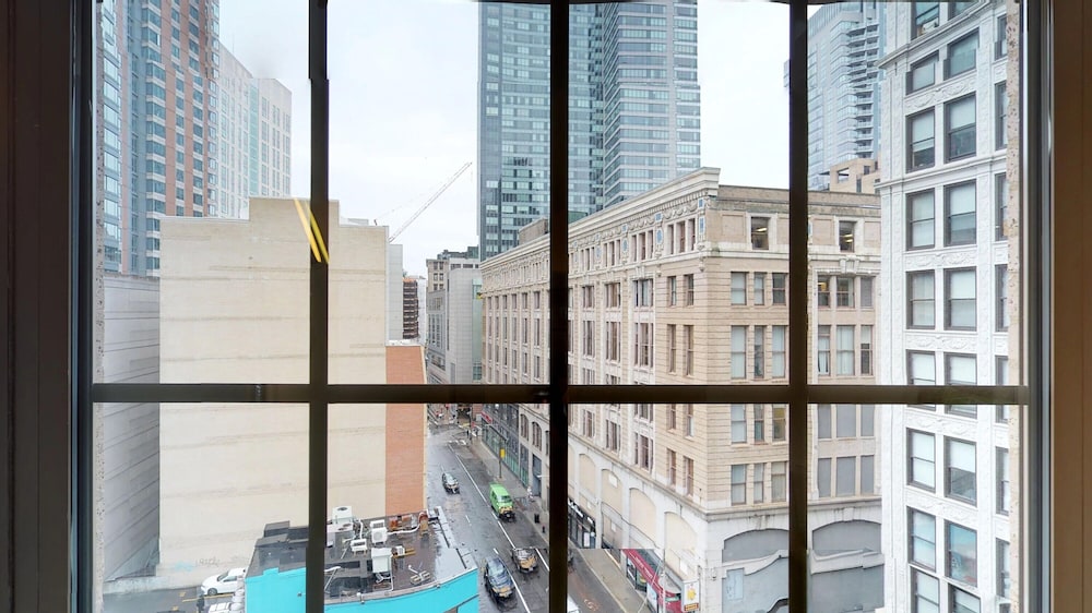 Global Luxury Suites Downtown Boston 60/68