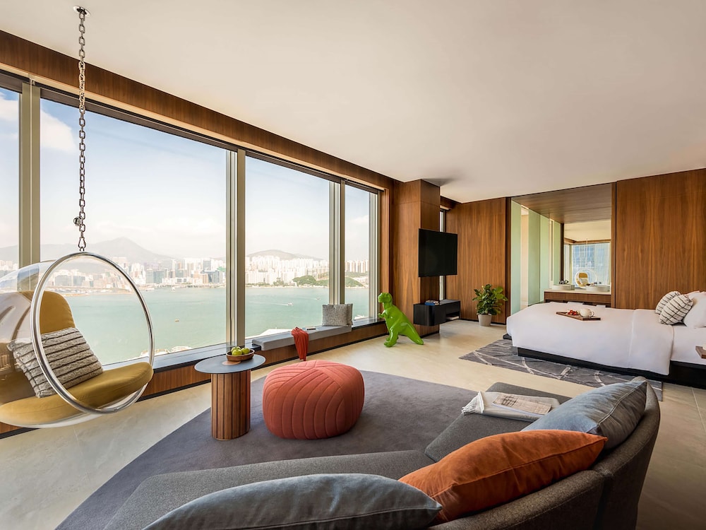 East Hong Kong Hotel 38/64