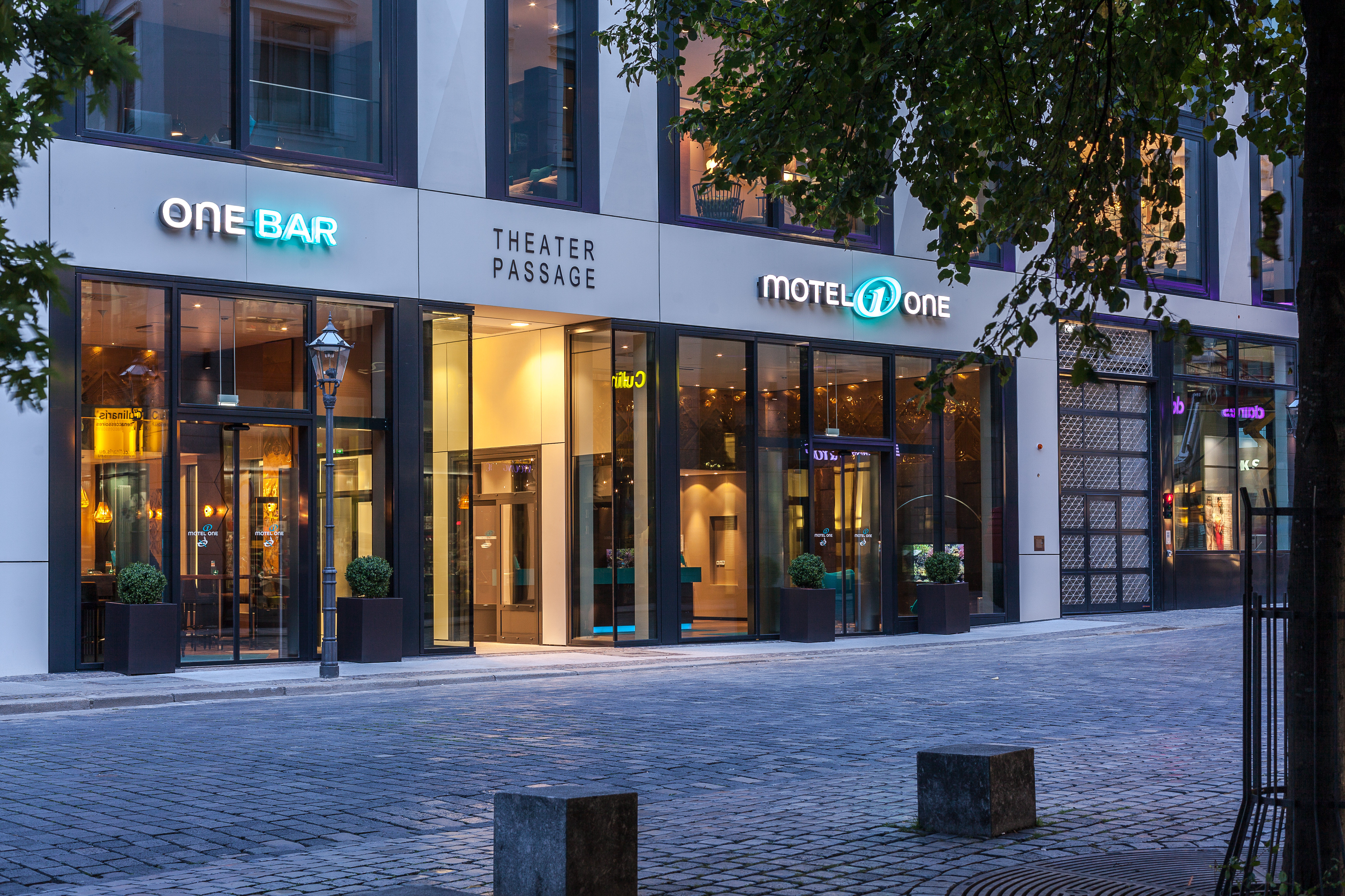 Hotel Motel One Leipzig-Augustusplatz 1/22
