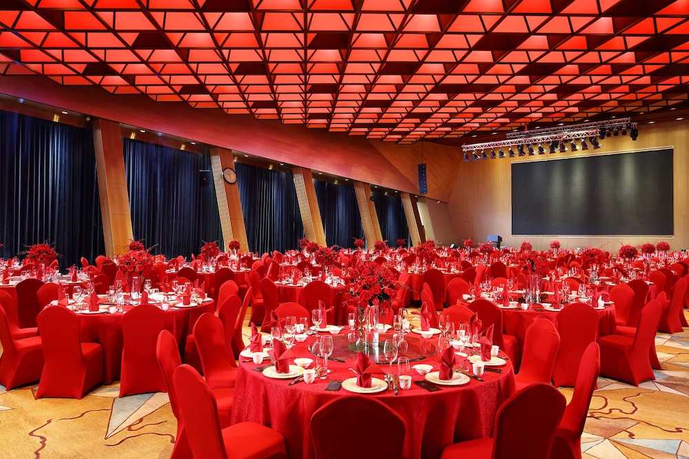 Shenzhen Castle Hotel 60/70