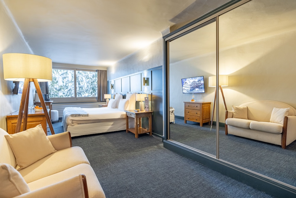 Le Grand Hotel Courchevel 1850 24/49