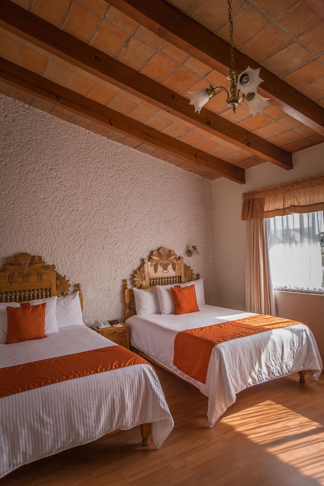 Hotel Del Angel 8/50