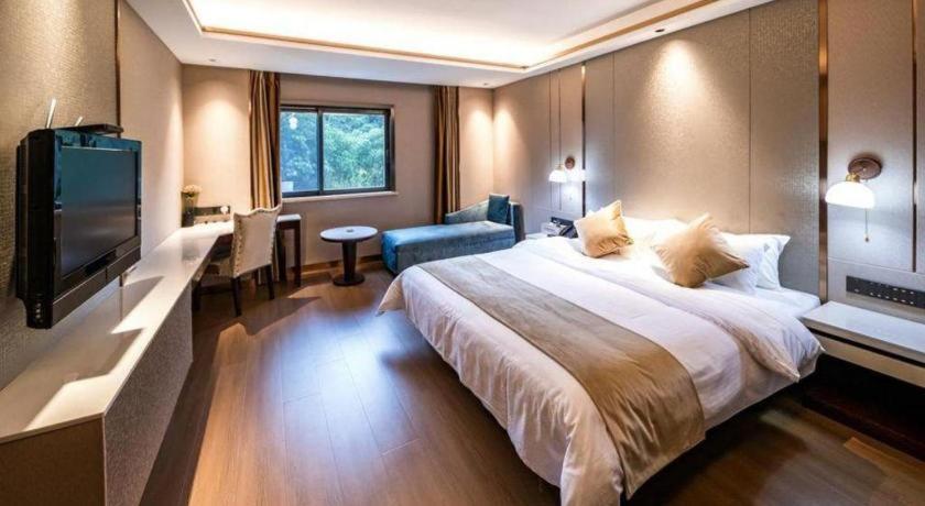 Yaoxi Dynasty Hotel 9/47