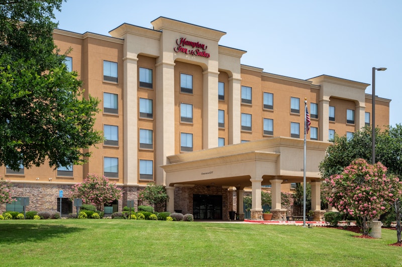 Hampton Inn and Suites Dallas Arlington North Entertainment District 2/45