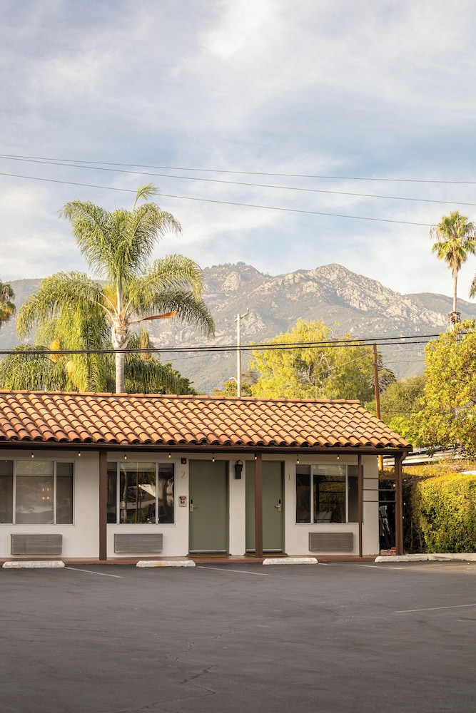 Sunset Motel 6/68