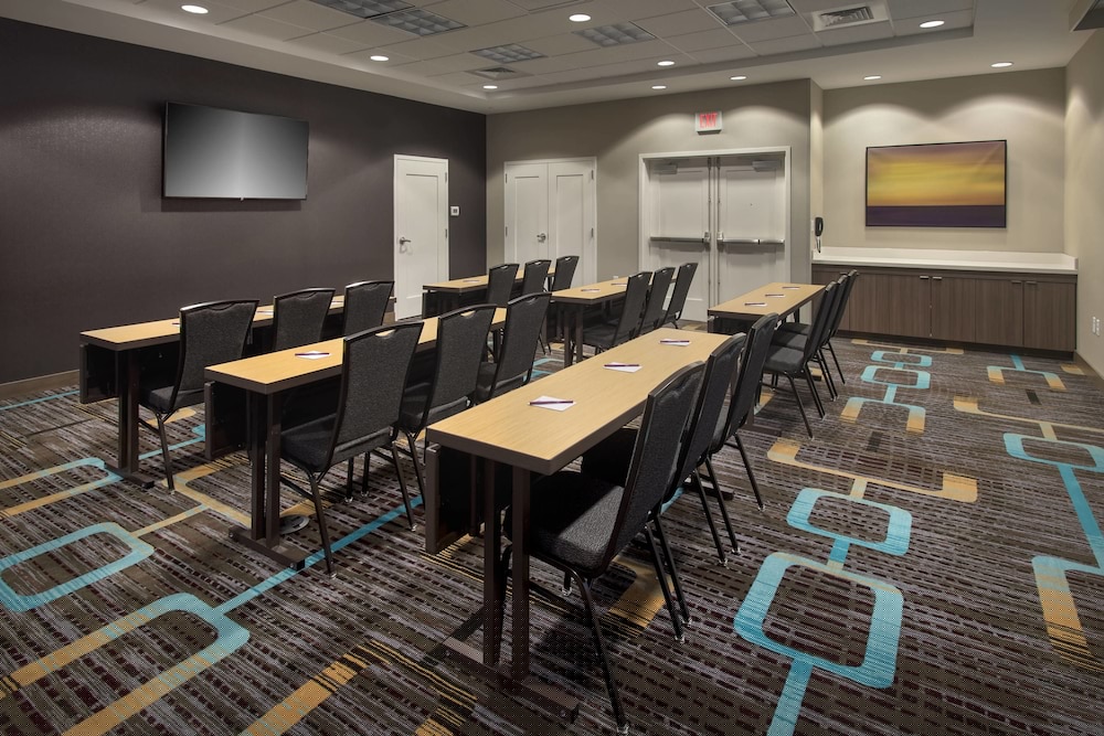 Residence Inn By Marriott Boston Bridgewater 41/42