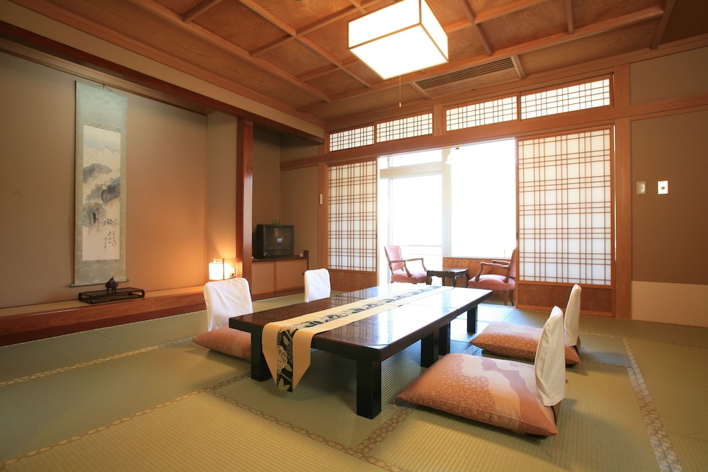 HOTEL SEIFUEN 7/27