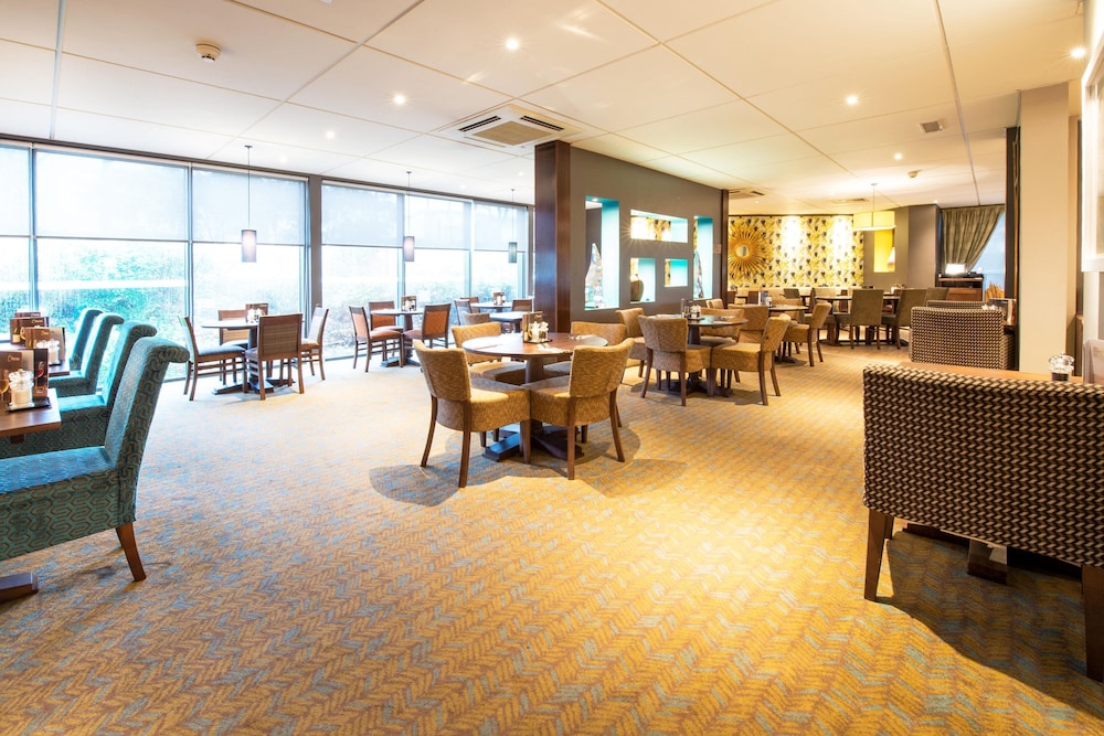 Premier Inn Portsmouth Port Solent 54/69