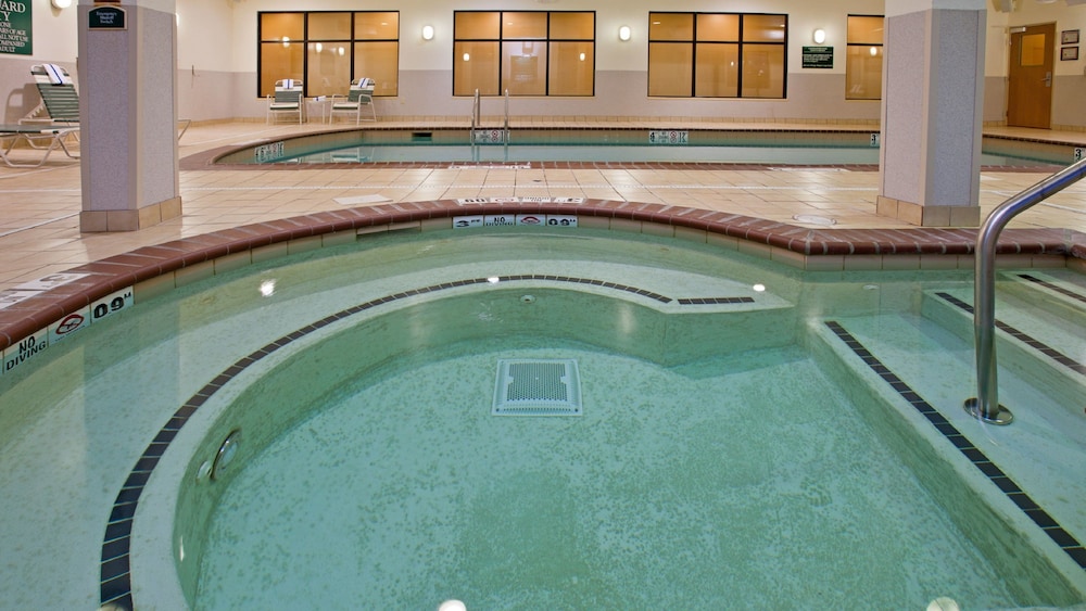 Holiday Inn Express Hotel Suites Valparaiso 17/41