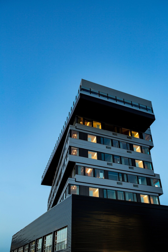 The Source Hotel 5/63