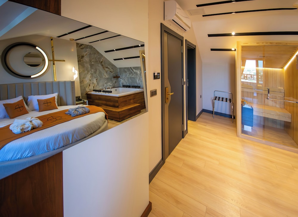 Elysian Airport Hotel & Restaurant 15/50
