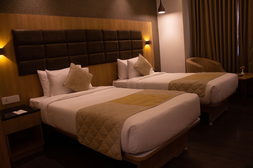 Shivas Galaxy Hotel 19/41