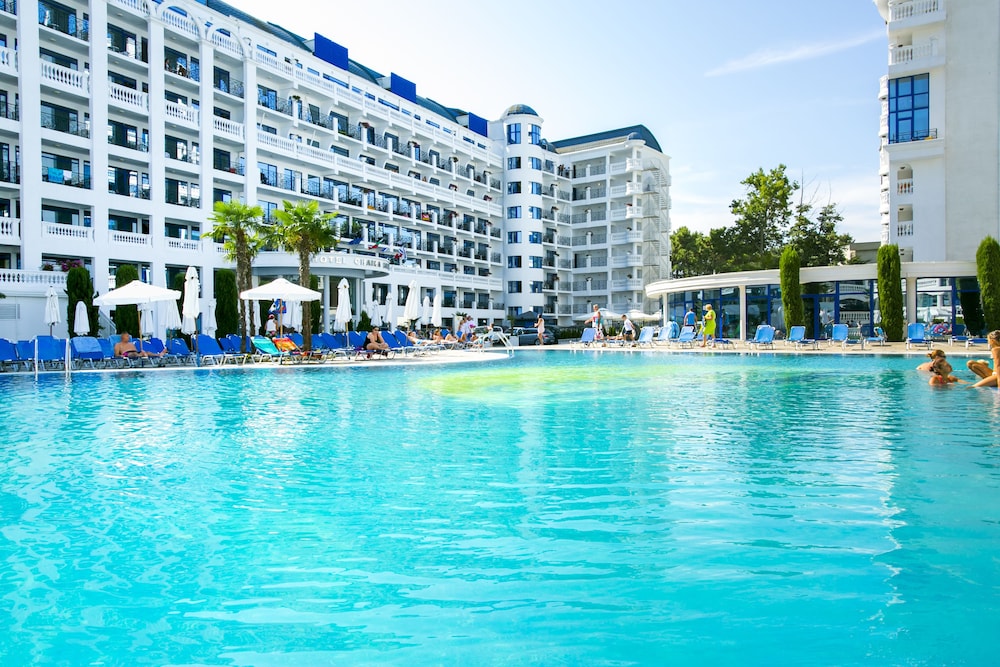 Chaika Beach Resort 43/50