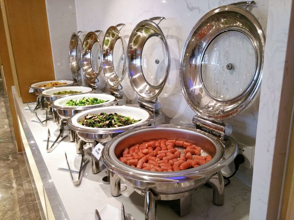 HOLIDAY INN EXPRESS WEIHAI ECONOMIC ZONE 44/54