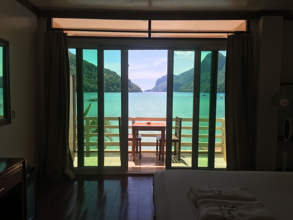 El Nido Beach Hotel 27/50
