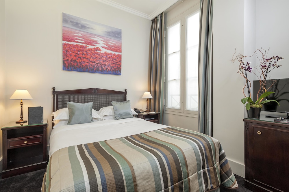 Hotel Royal Saint Honore 13/60