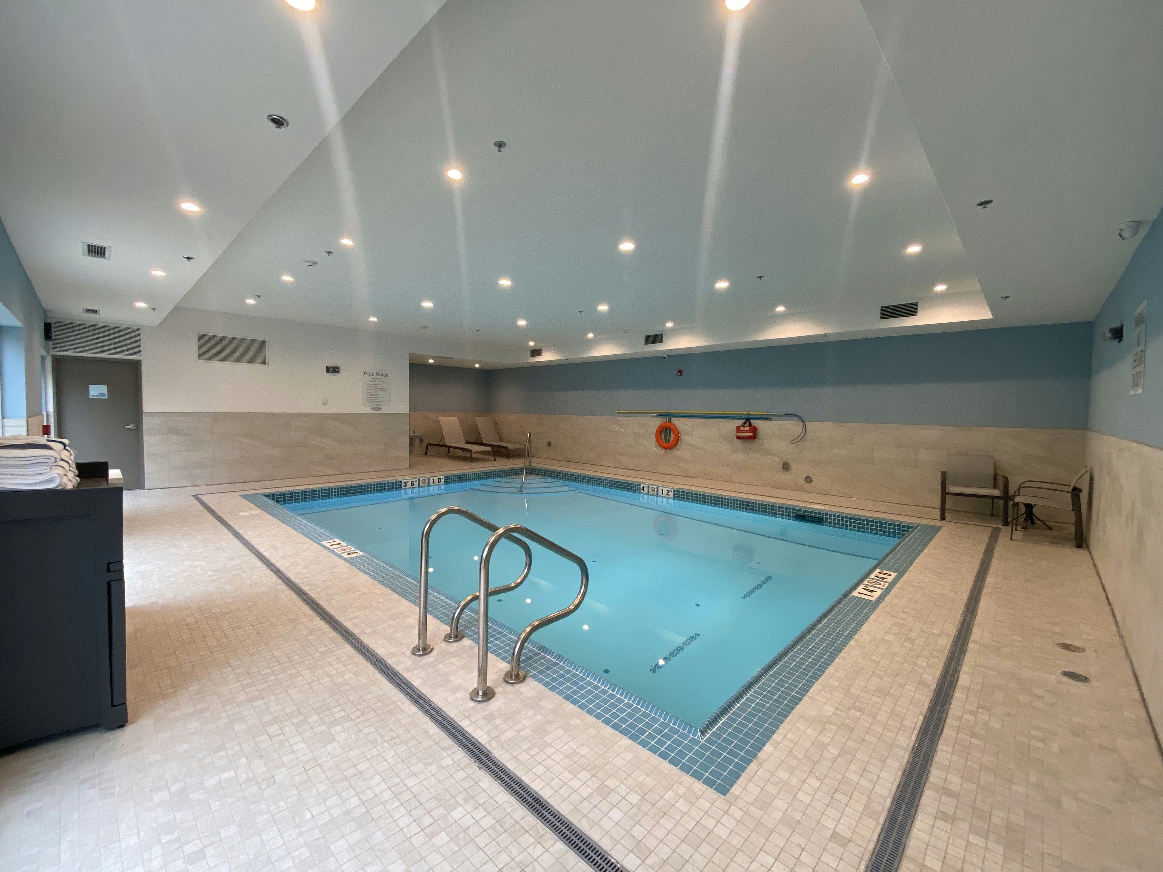Holiday Inn Express & Suites COURTENAY - COMOX 36/63