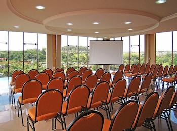 Hotel Lago Dourado 53/64