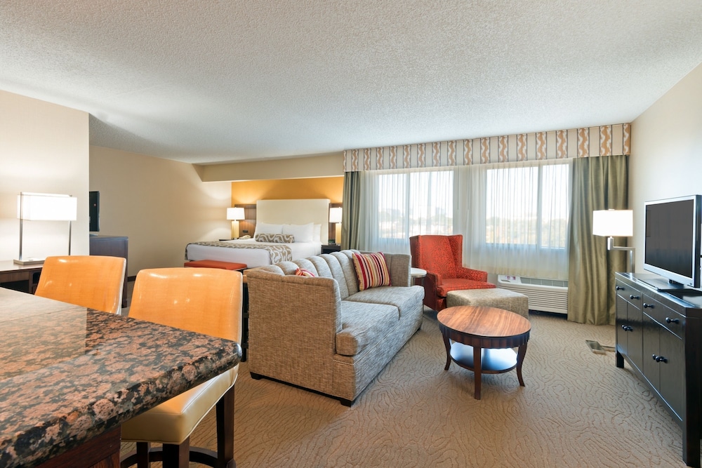 Crowne Plaza Dallas Near Galleria Addison 33/55