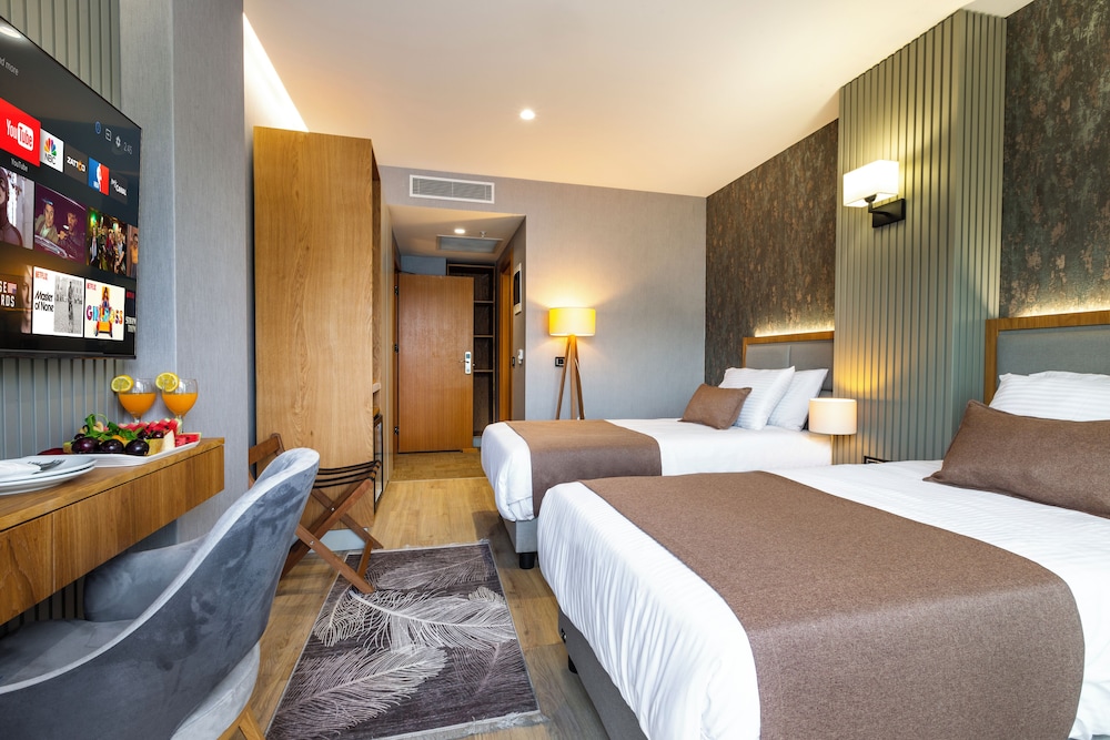 North Star Hotel 25/43