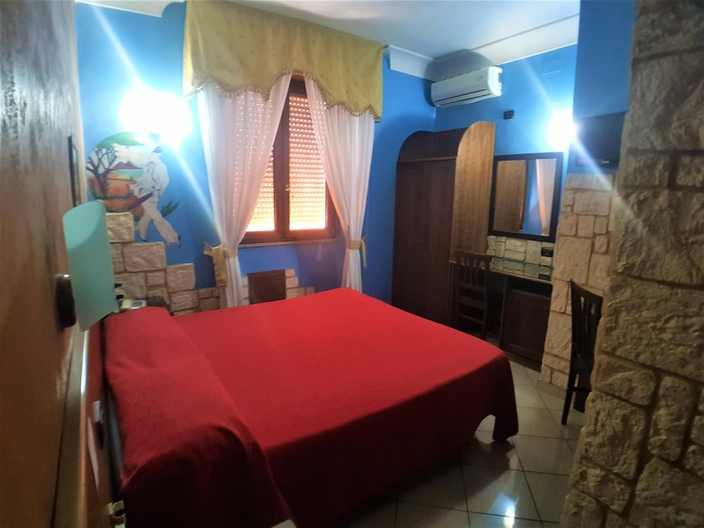Hotel Ginevra 23/71