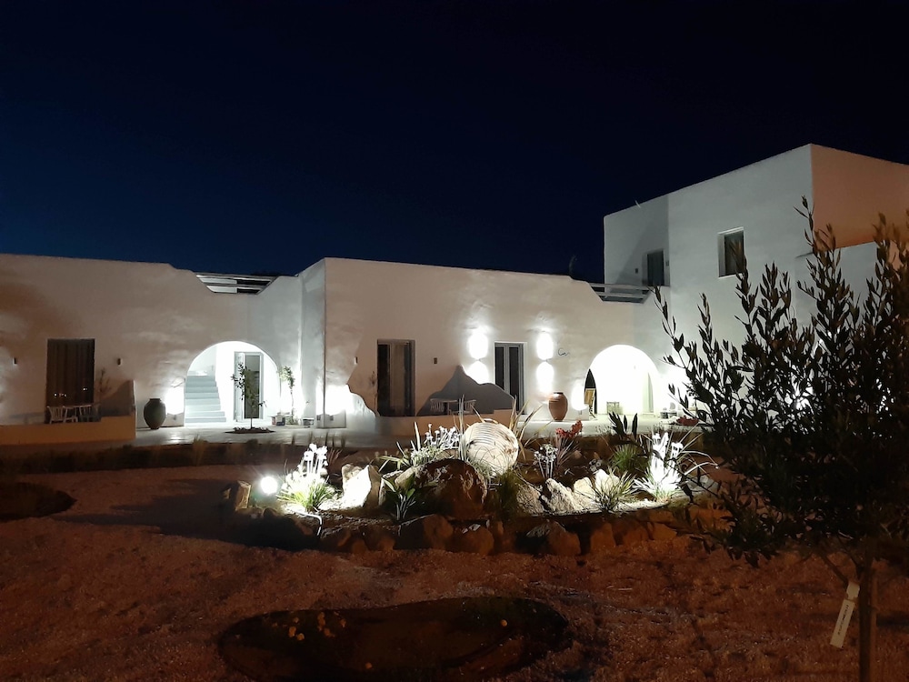 Crystal Mare Suites 26/33