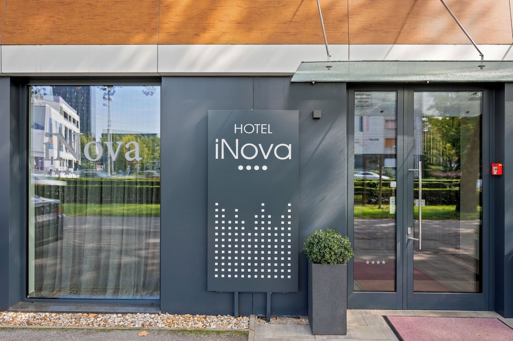 Hotel iNova 2/50