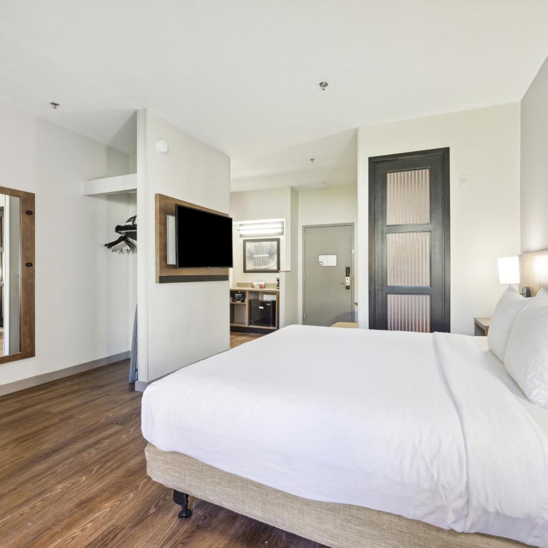 غرفة بسرير كينج مع أريكة، Hyatt Place San Antonio - Northwest/Medical Center 3/5