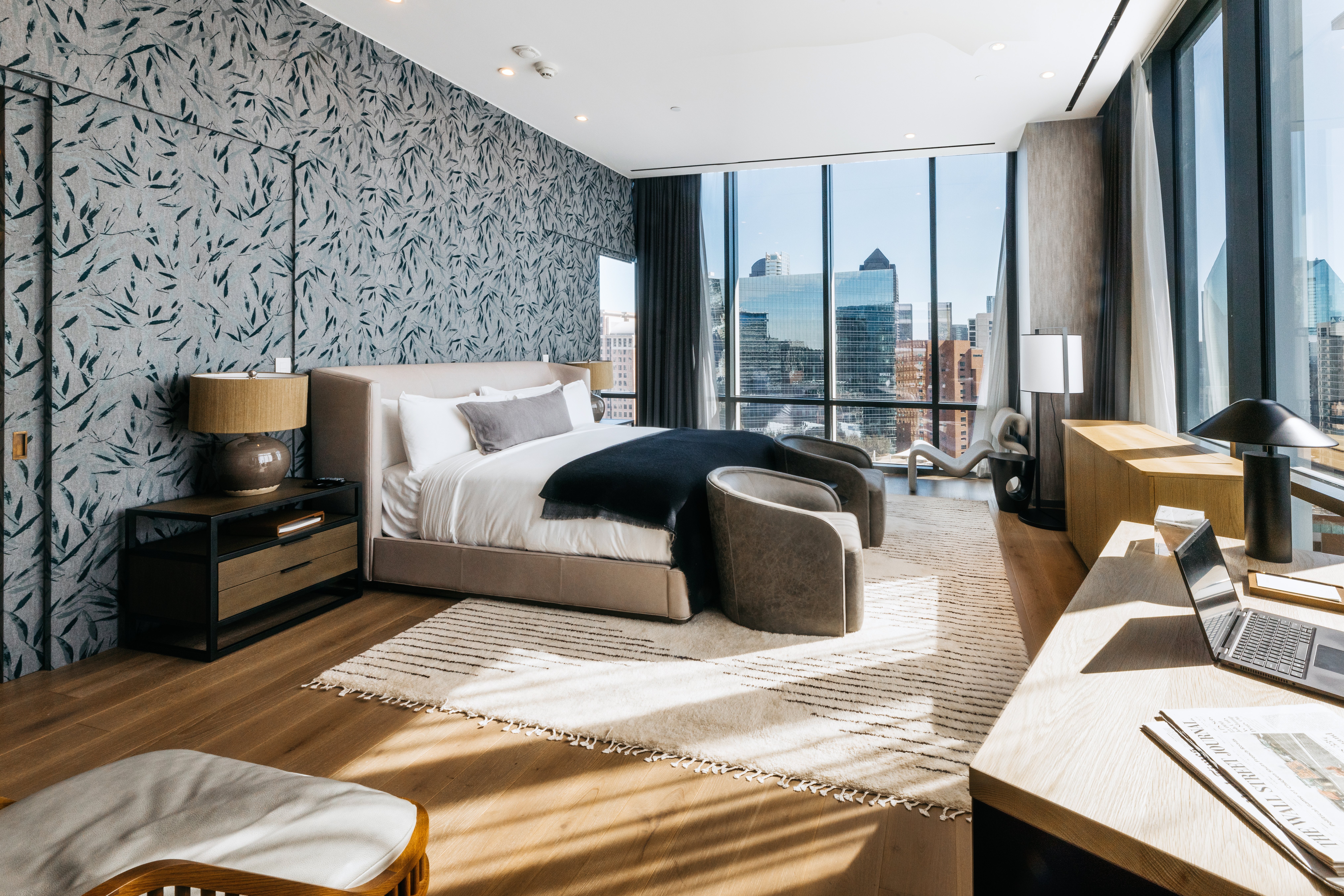 Harwood, Suite