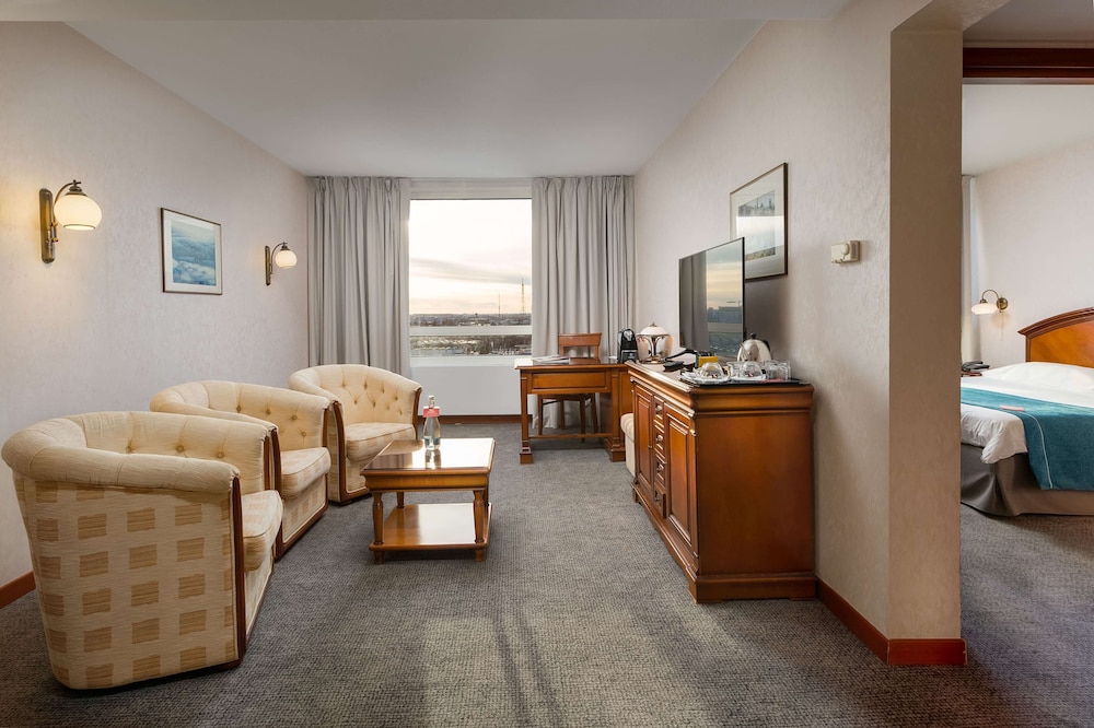 Ramada by Wyndham Bucharest Parc 33/49