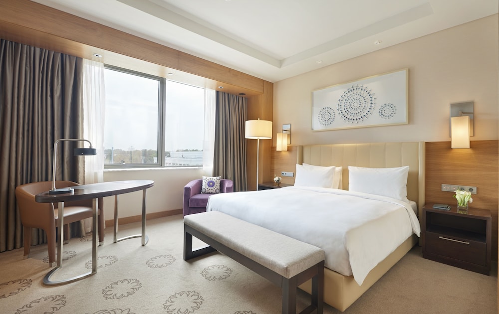 Hyatt Regency Tashkent 24/72