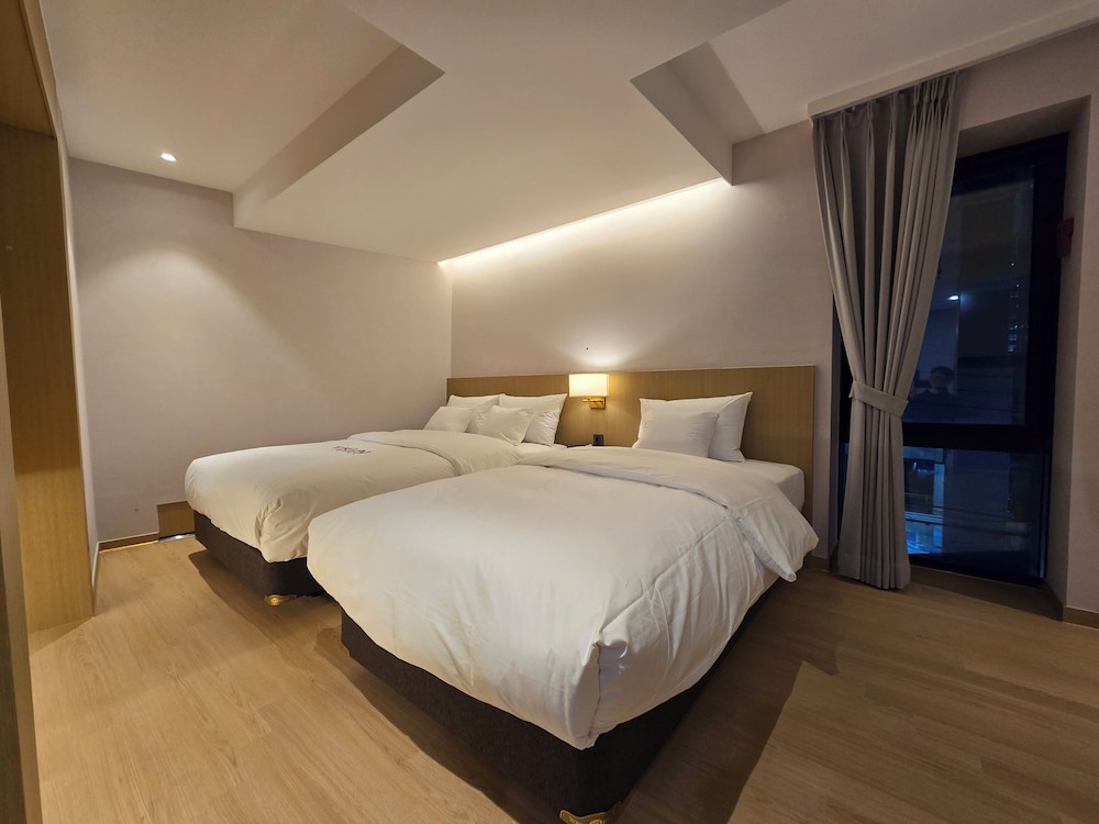 Tria Hotel 25/62