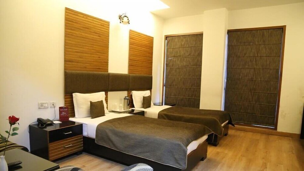 Hari S Court Hotel Delhi 18/45