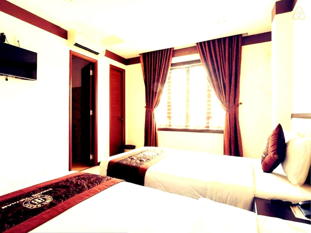 Brown Bean Hotel 8/30