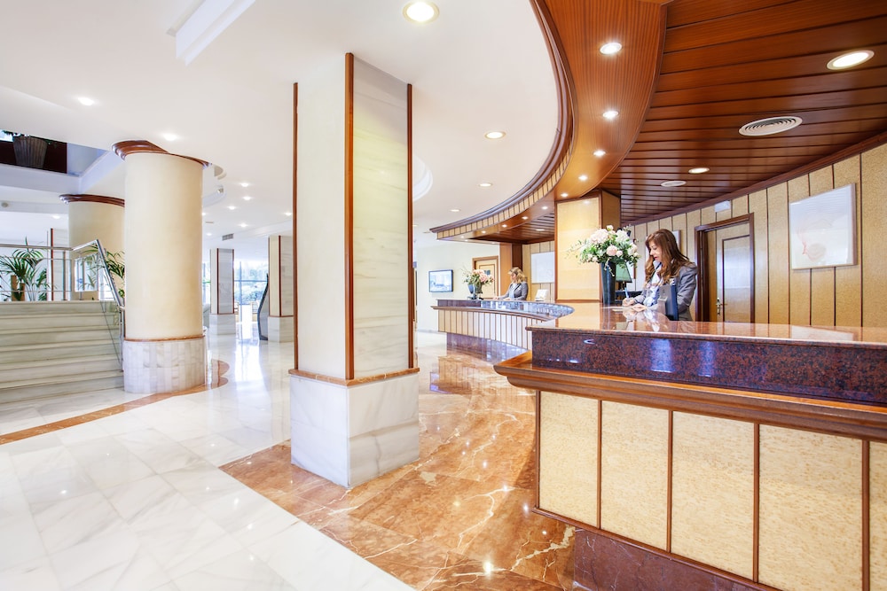 Lobby at Grupotel Taurus Park, PALMA DE MALLORCA