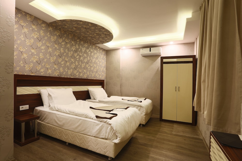 Azd House Hotel 13/50