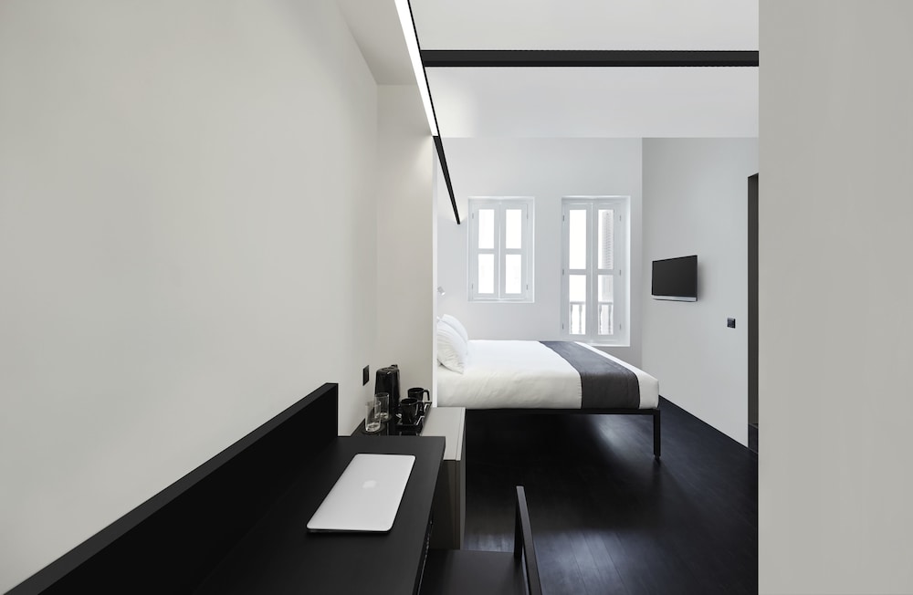 Hotel Mono 52/54