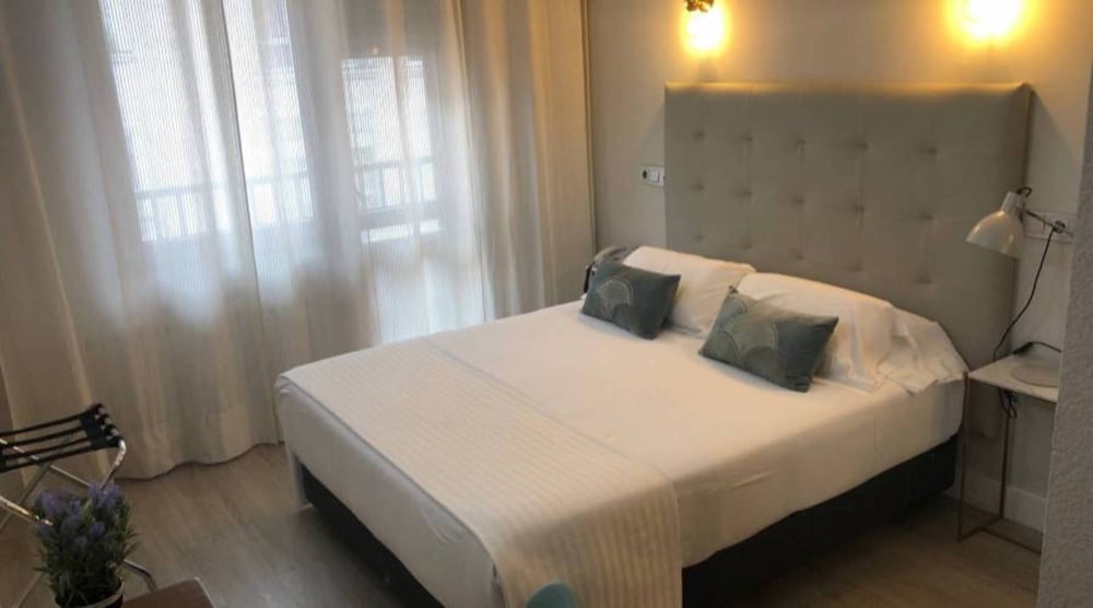 Marques de Santillana Hotel 26/60