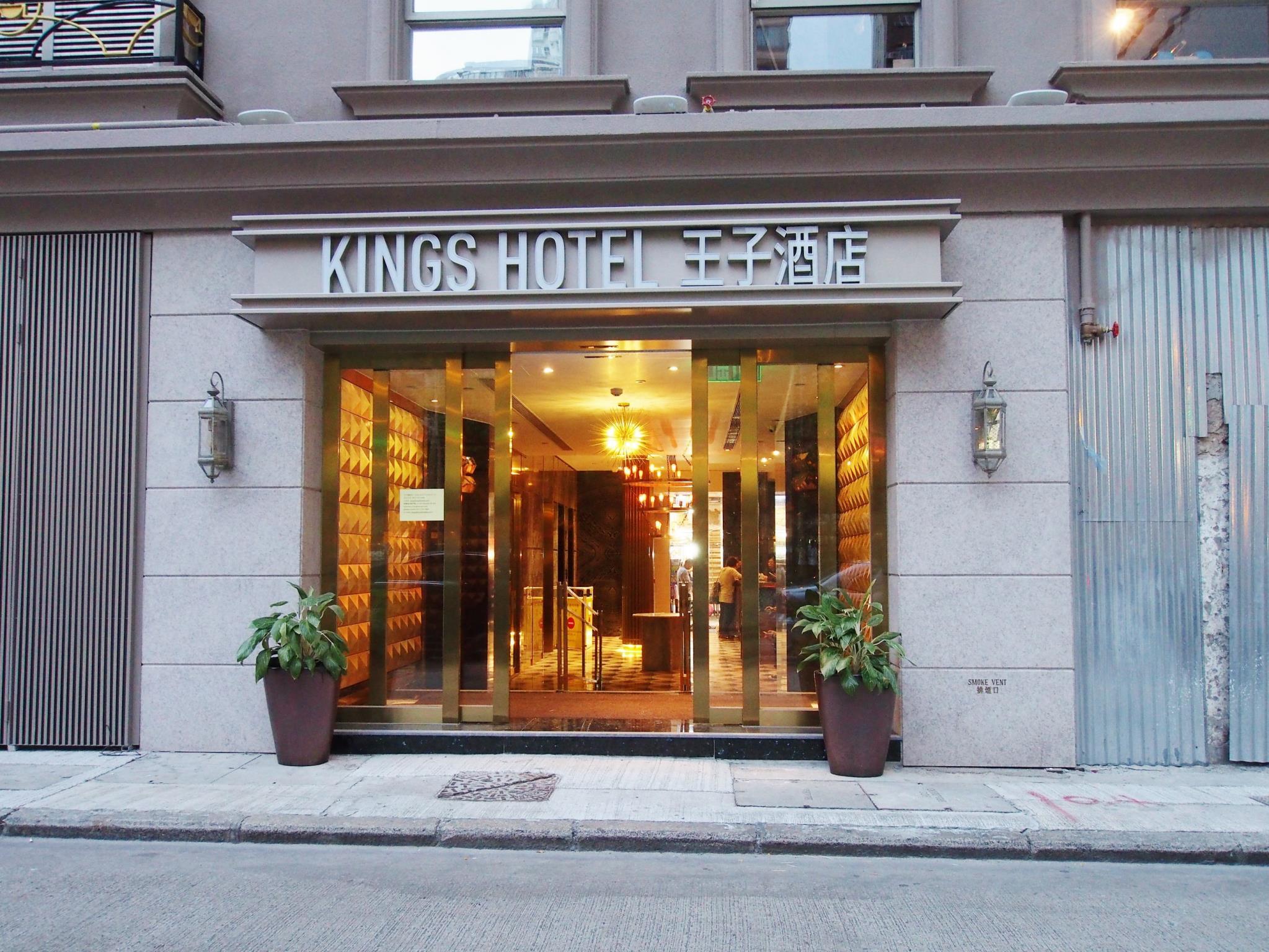 Kings Hotel 3/41