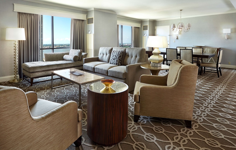 Hilton New Orleans Riverside 35/55