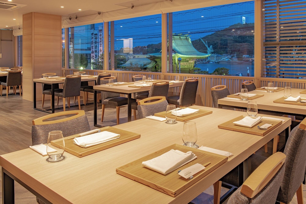 Onomichi Royal Hotel 52/62