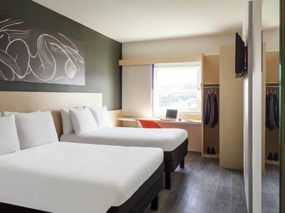 Ibis Queretaro 14/50