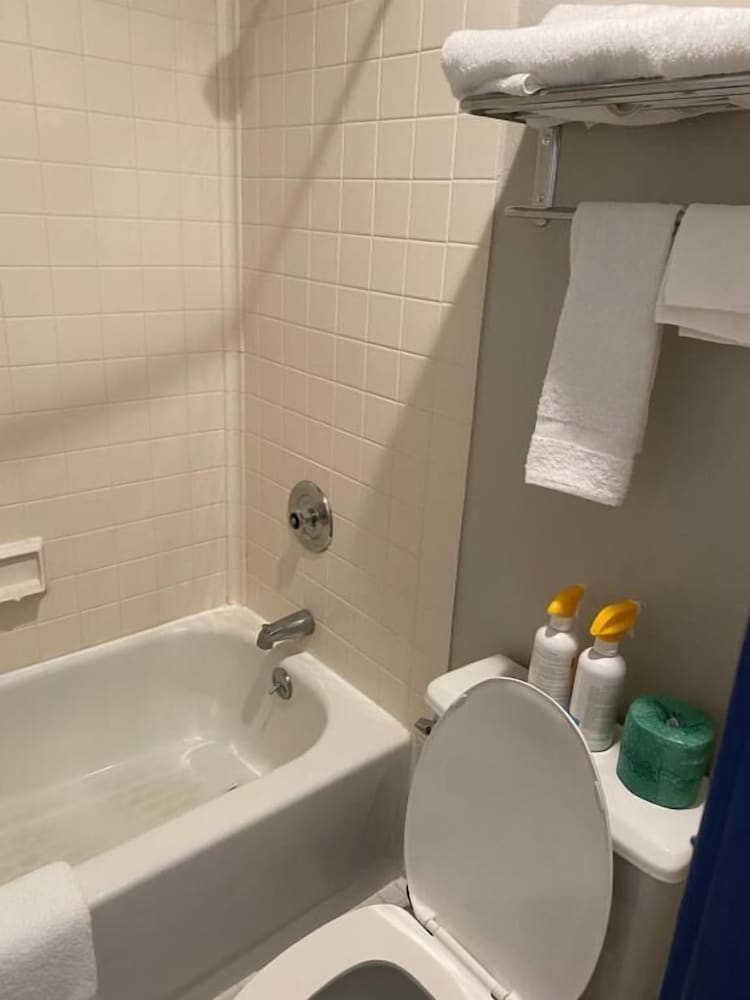 Fairview Inn - Greensboro Airport 18/21