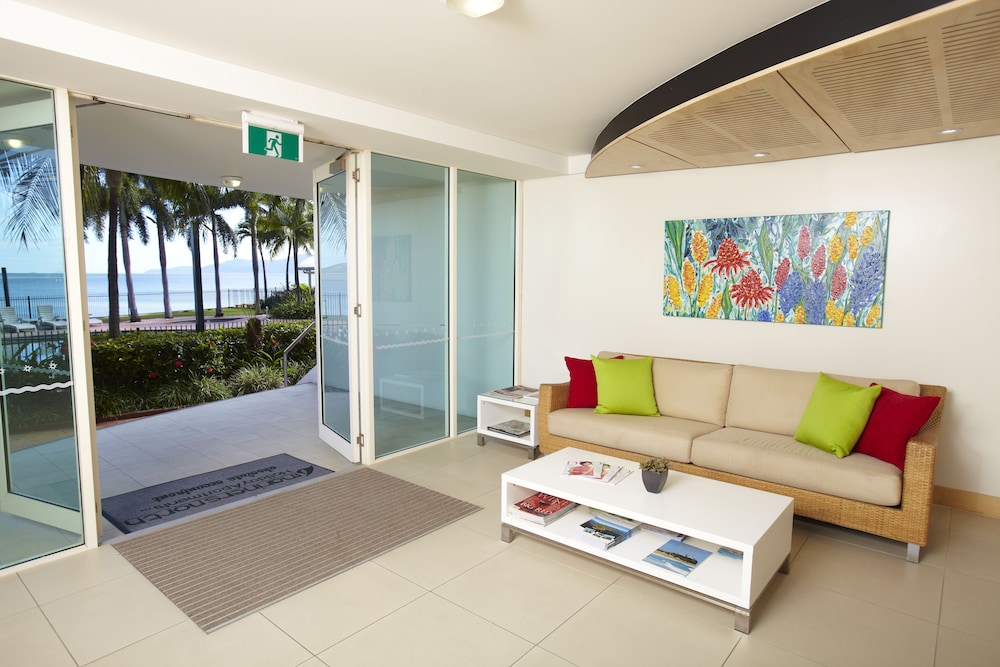 MARINERS NORTH HOLIDAY APARTMENTS 50/77