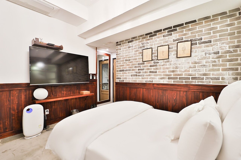جناح بسرير مزدوج، February Hotel Hwanggeum 7/10